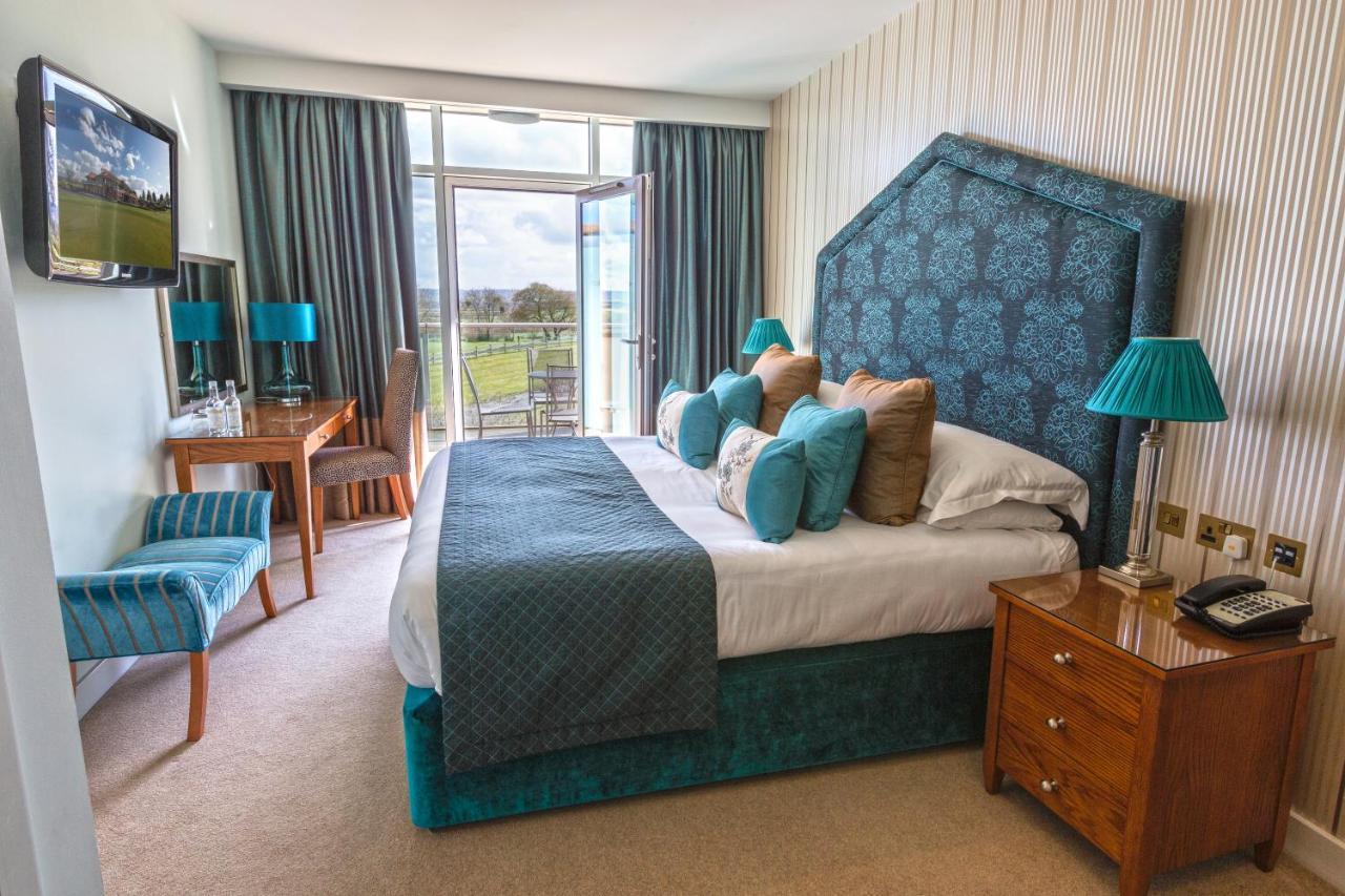 The Oxfordshire Golf & Spa Hotel Thame Exterior photo